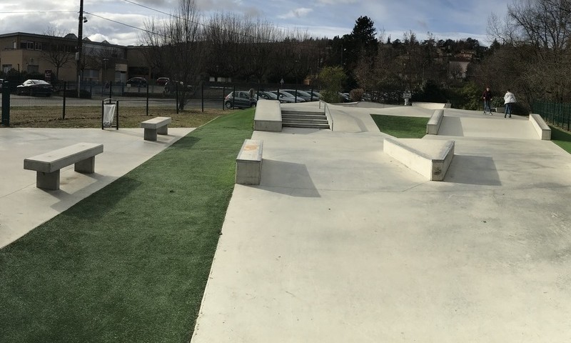 skatepark béton de la marque StoneParks