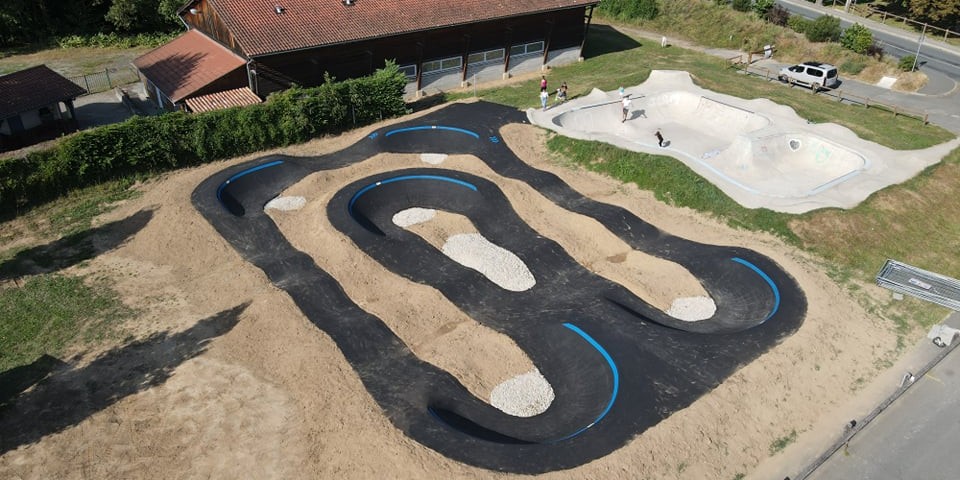 Pumptrack en enrobé E2SCompany Chatilliond'Azergues (9)