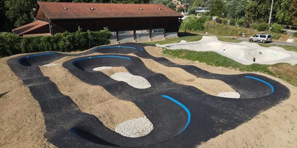 Pumptrack en enrobé E2SCompany Chatillon d'Azergues