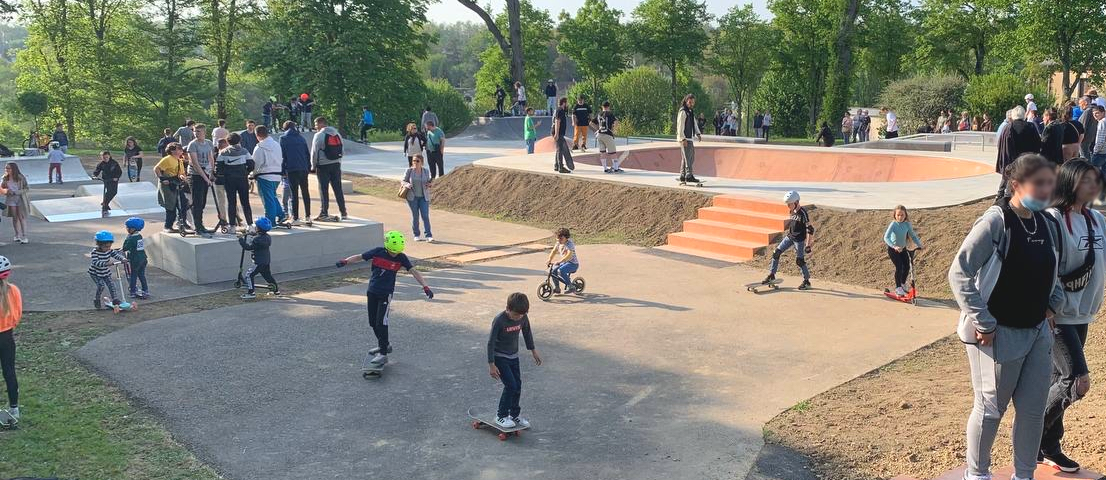 Skatepark de Conches-en-Ouche, zones kids, street et bowl